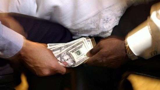 Луценко отчитался об эффективности борьбы с коррупцией в 2017 году