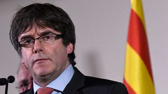 Испания хочет через суд оспорить выдвижение Пучдемона на пост главы Каталонского правительства