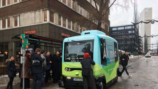 Беспилотные автобусы начали перевозить пассажиров