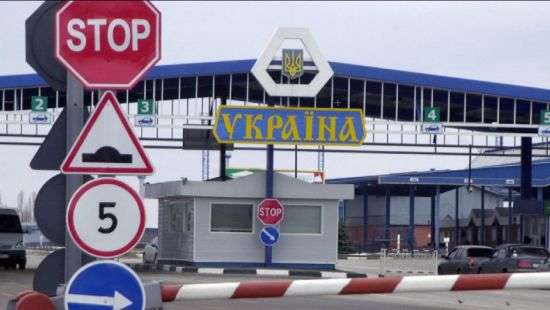Стало известно, граждане каких стран гостили в Украине чаще всех