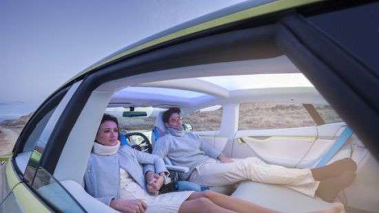 Стало известно, к какому году весь транспорт в мире станет беспилотным