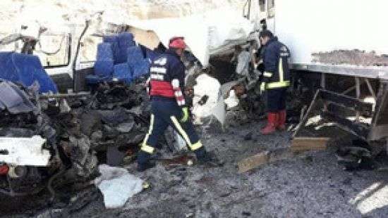 В Турции в кровавом ДТП погибли восемь человек