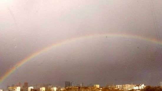 В середине зимы в Киеве появилась радуга (ФОТО)