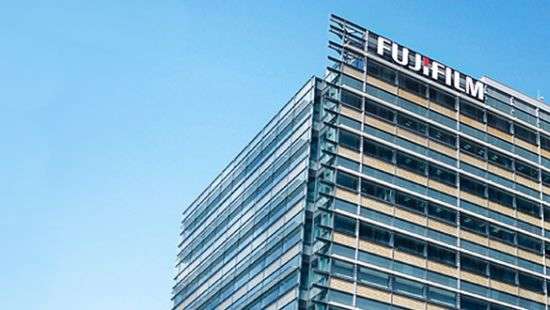 Fujifilm получила контроль над Xerox