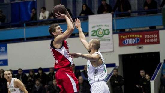 «Днепр» и «Политехник» выиграли в Суперлиге