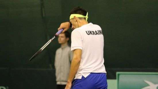 Украинец проиграл стартовый матч Кубка Дэвиса