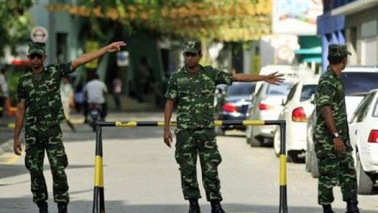 На Мальдивах военные окружили здание парламента