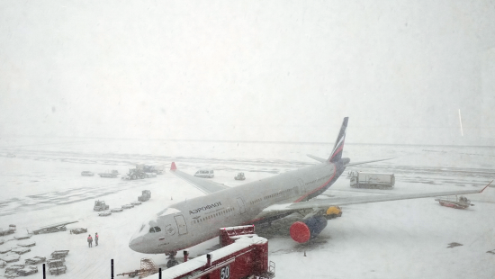 В Москве снегопад вывел из строя сразу 19 самолетов Airbus А320