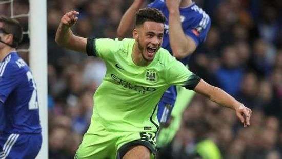 Экс-форвард «Манчестер Сити» подписал контракт с «Зарей»