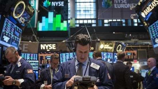 В США рекордно рухнул промышленный фондовый индекс Dow Jones