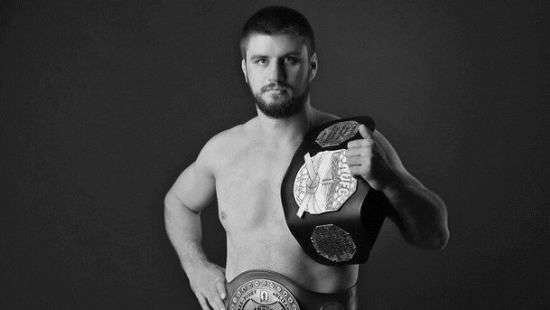 Умер двукратный чемпион мира по фри-файту