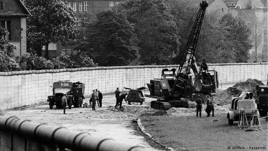 В Берлине обнаружили туннель времен «холодной войны» (ВИДЕО)