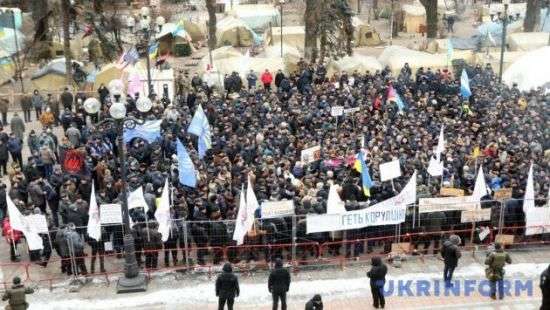 Военные пенсионеры под Радой требуют повышения пенсий