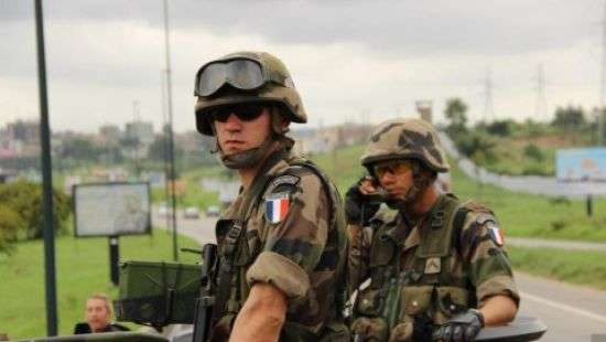 Франция намерена тратить больше средств на армию