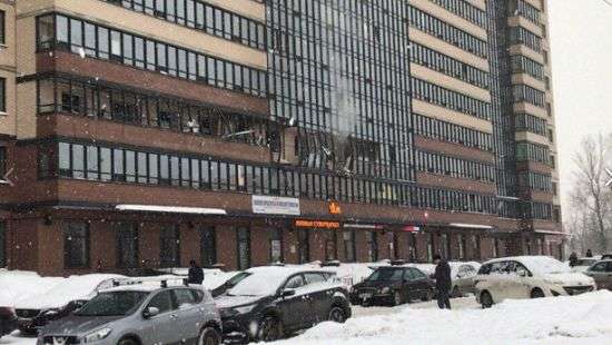 В Санкт-Петербурге произошел мощный взрыв в многоэтажке, есть пострадавшие (ФОТО)