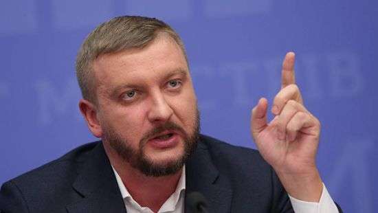 Министр Петренко порекомендовал украинцам изучить список должников-алиментщиков