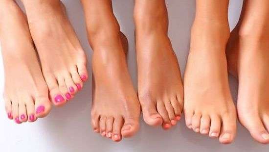 Что такое плоскостопие и как его лечить, рассказали врачи