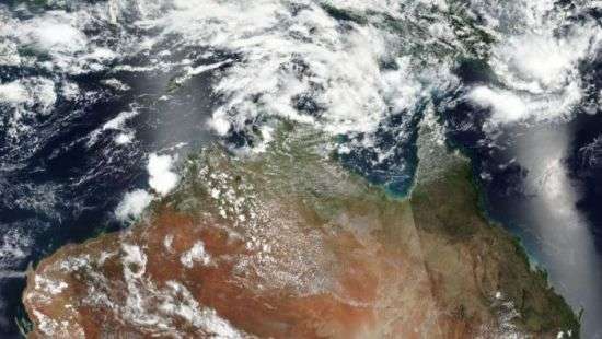 Лесной пожар в Австралии разросся так, что его заметили из космоса (ФОТО)