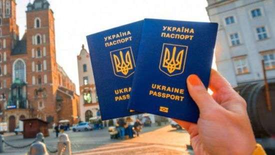 Украинцы насытились безвизом с ЕС и стали меньше выезжать