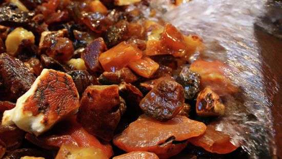 В Госпогранслужбе сообщили, сколько янтаря задержали на границе в 2017 году