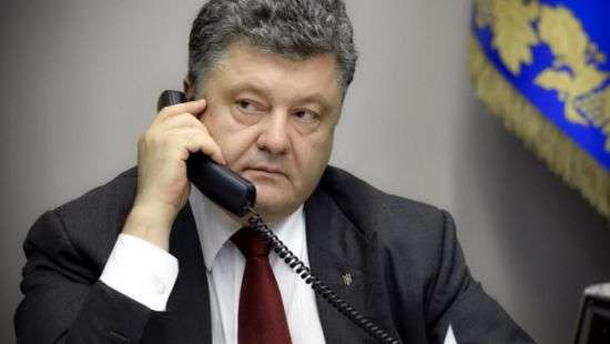 Порошенко поговорил по телефону с Путиным
