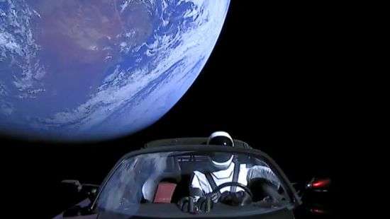 Астрономы подсчитали, сколько сможет пробыть на орбите автомобиль Илона Маска