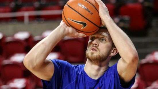 Украинец набрал 10 очков в очередном матче «Канзаса»