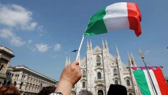 В Италии - массовые протесты против ультраправых: полиция применила слезоточивый газ