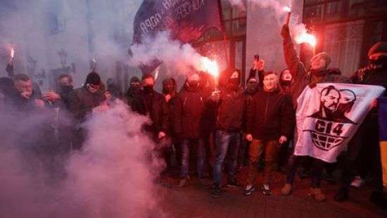 В Киеве подверглось нападению здание Россотрудничества - ВИДЕО