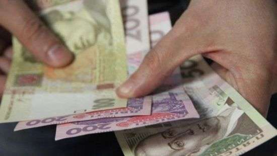 Стало известно, сколько зарабатывают украинцы