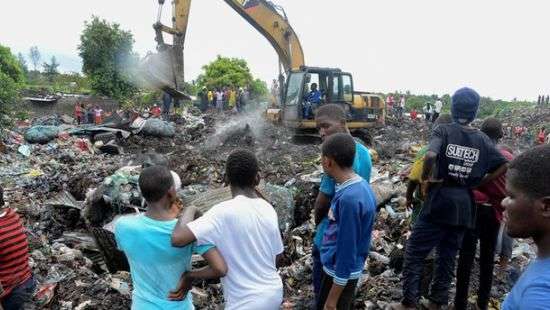 В Мозамбике гора мусора раздавила 17 человек