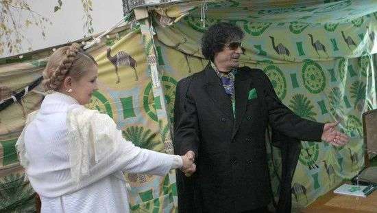 Влиятельное издание написало о связи Тимошенко с Каддафи