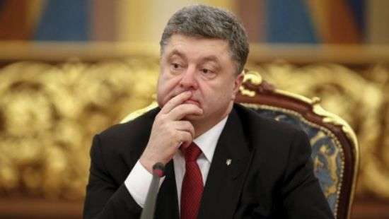 Порошенко по делу Януковича допросят в режиме видеоконференции