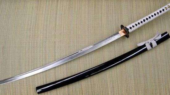 В Лондоне ищут банду, изрубившую людей самурайским мечом