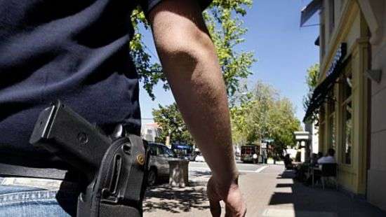 Трамп хочет поднять возрастной порог для ношения оружия до 21 года