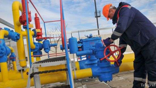 За четверо суток из подземных хранилищ забрали почти миллиард куб. м газа