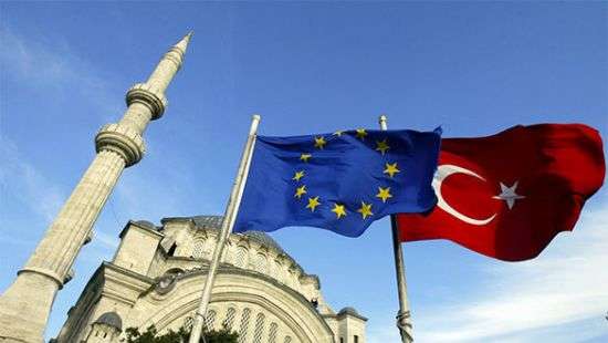 Нидерланды признали геноцид армян: Турция в гневе