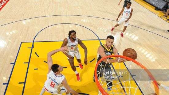 НБА. «Кливленд» проигрывает, «Голден Стэйт» побеждает