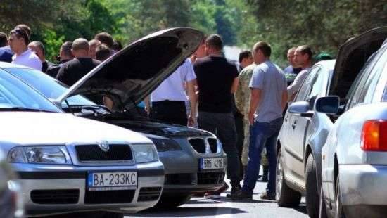 Для украинцев 17 поляков оформили на себя 13 тысяч авто на «евробляхах»