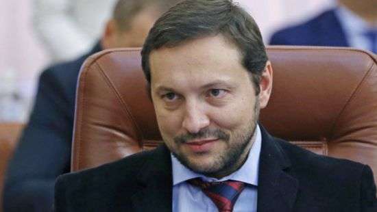 Министр информполитики Стець упал в обморок, выступая на форуме (ВИДЕО)