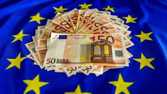 СМИ: Еврокомиссия готова помочь Украине миллиардом евро