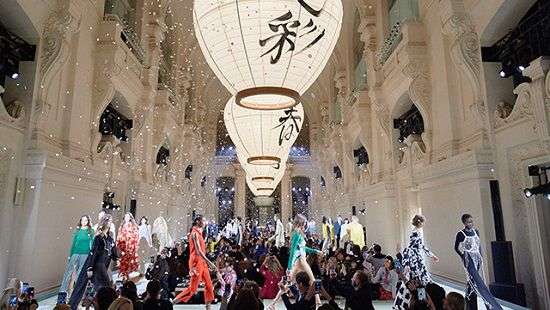 Неделя моды в Париже: показы Lacoste, Maison Margiela и H&M Studio (ФОТО)