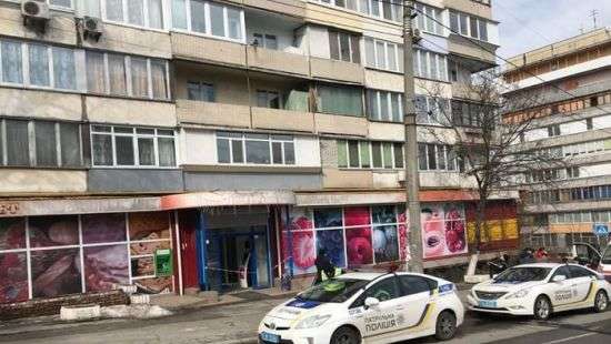 В Киеве покупатель устроил стрельбу в магазине (ФОТО)