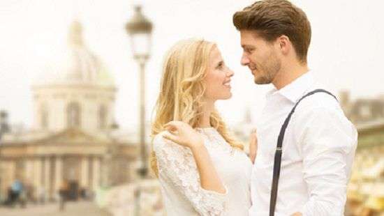 С какого взгляда на самом деле влюбляются женщины