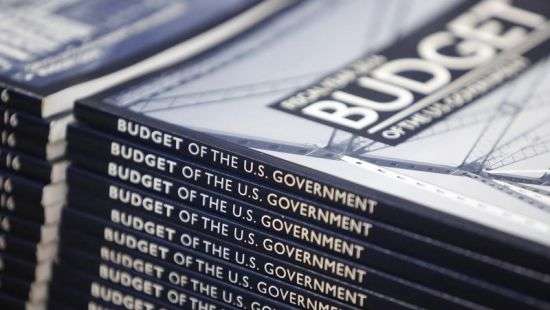Дефицит бюджета США рекордно увеличился