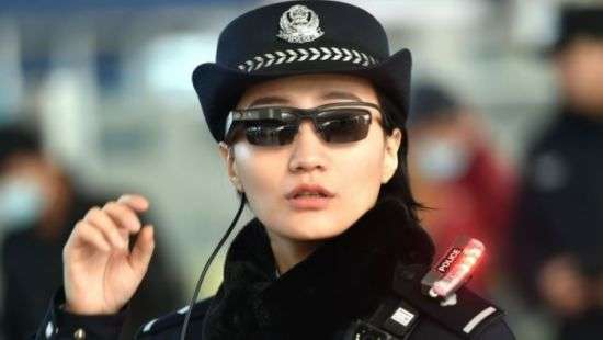 Полиция тестирует очки для распознавания лиц