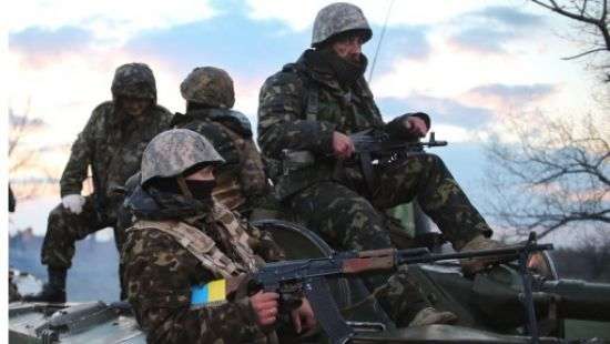 Президент объявил о юридическом завершении АТО в Донбассе