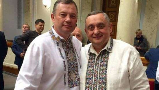 Нардепы Дубневичи тянут одеяло на Львов