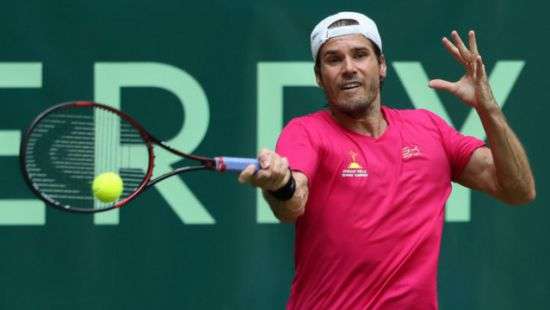 Знаменитый теннисист завершил карьеру