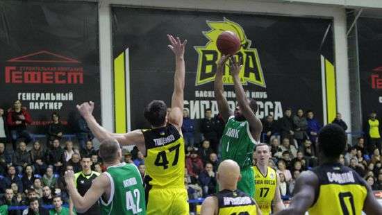 «Химик» выиграл у БИПы серию Суперлиги